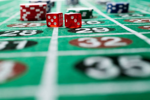 CQ9 live-dealer blackjack table with multi-camera feed on aquatogel